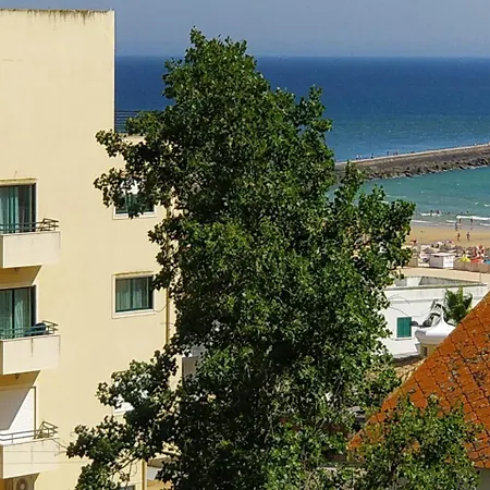 Ponta Da Areia *